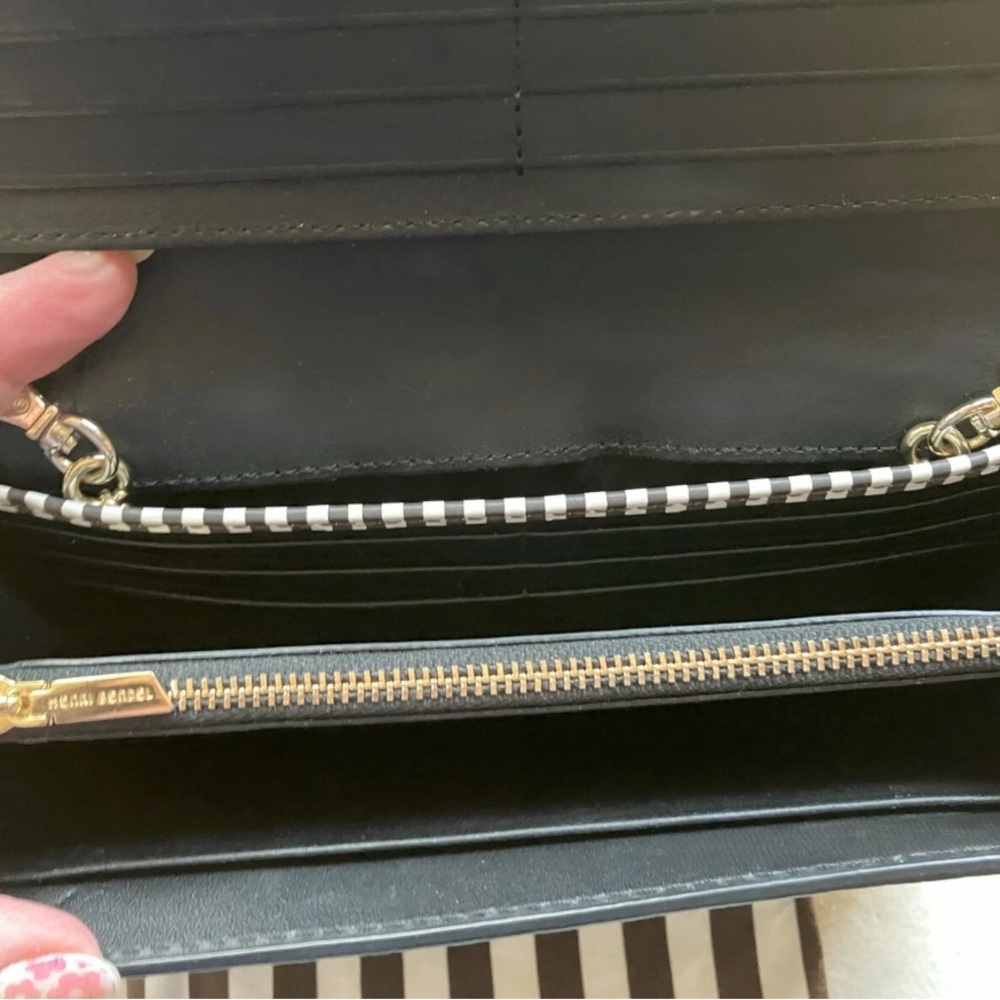 Henri Bendel Belmont Petrol Oil Slick Wallet On Chain - Picture 4 of 7